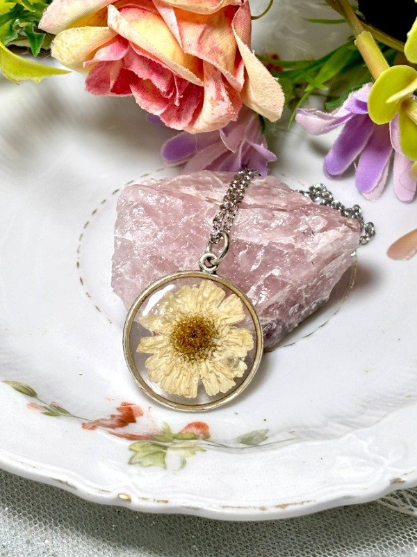 Producto - Collar de Acero Margarita