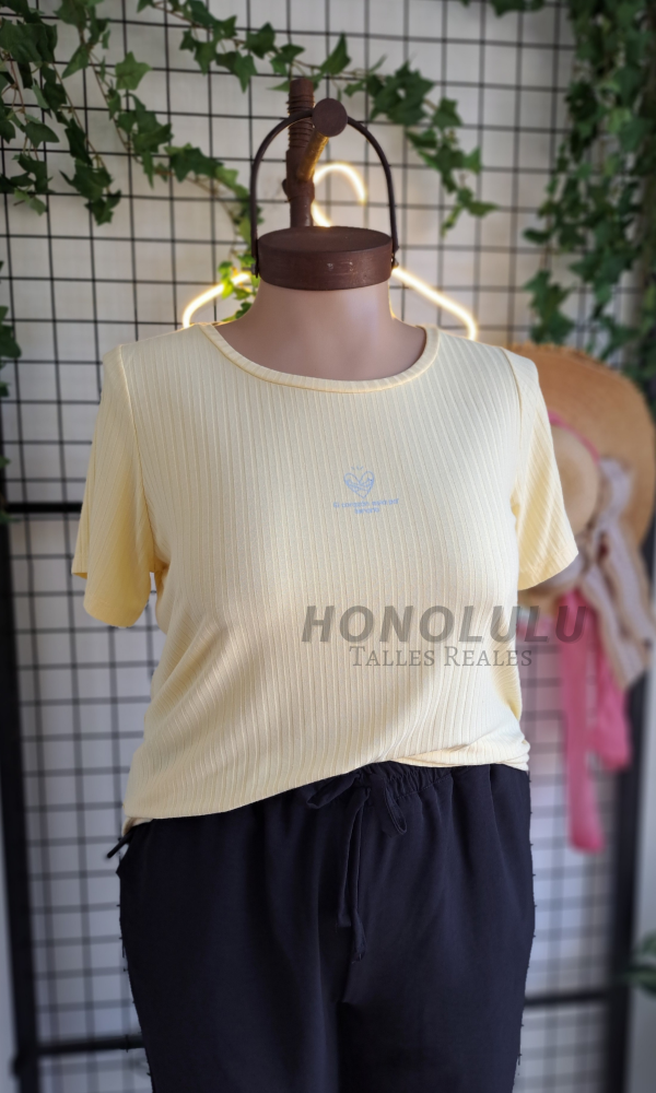 Producto - Remera El corazon esta pa Llenarlo Amarillo