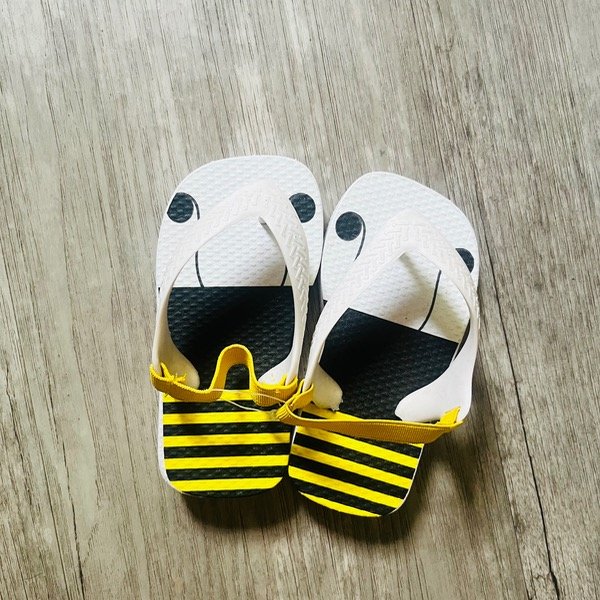 Producto - Ojotas Abejita 19/20