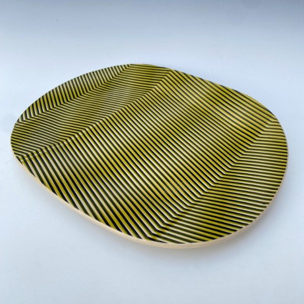 Producto - PLATO ZIGZAG NEGRO/VERDE CLARO