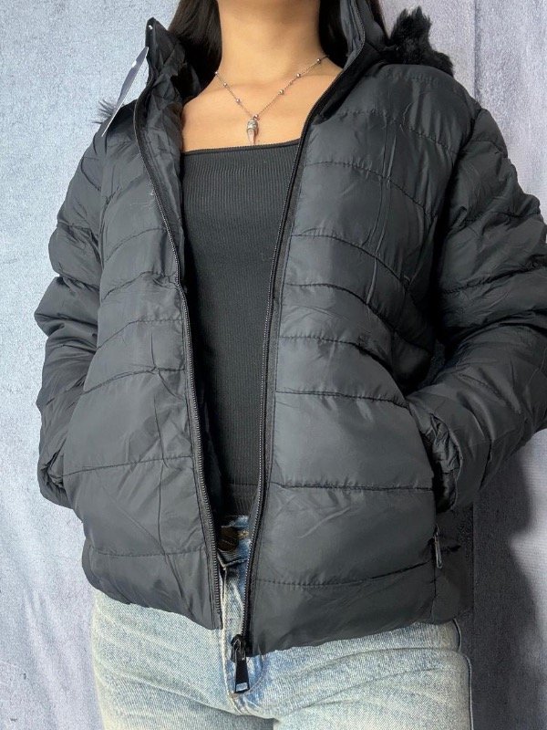 Producto - Campera classic negra