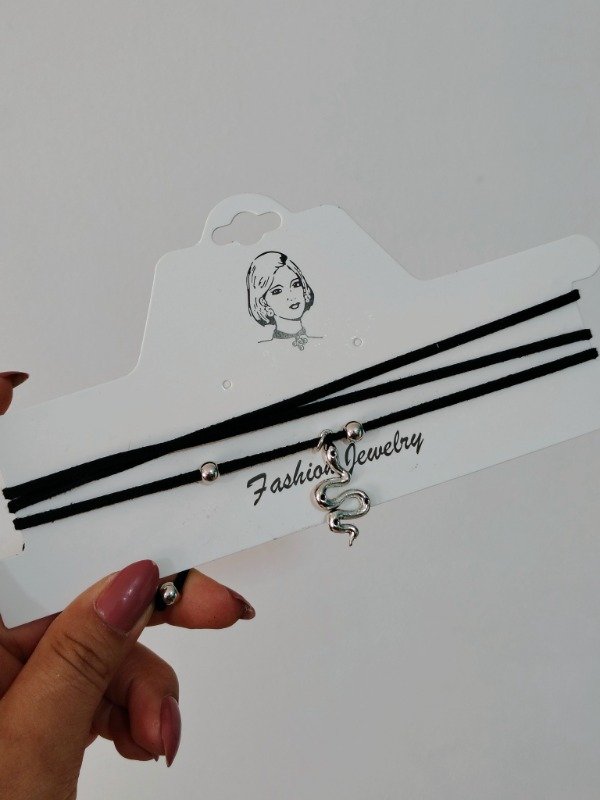Producto - Chokers gamuza serpiente