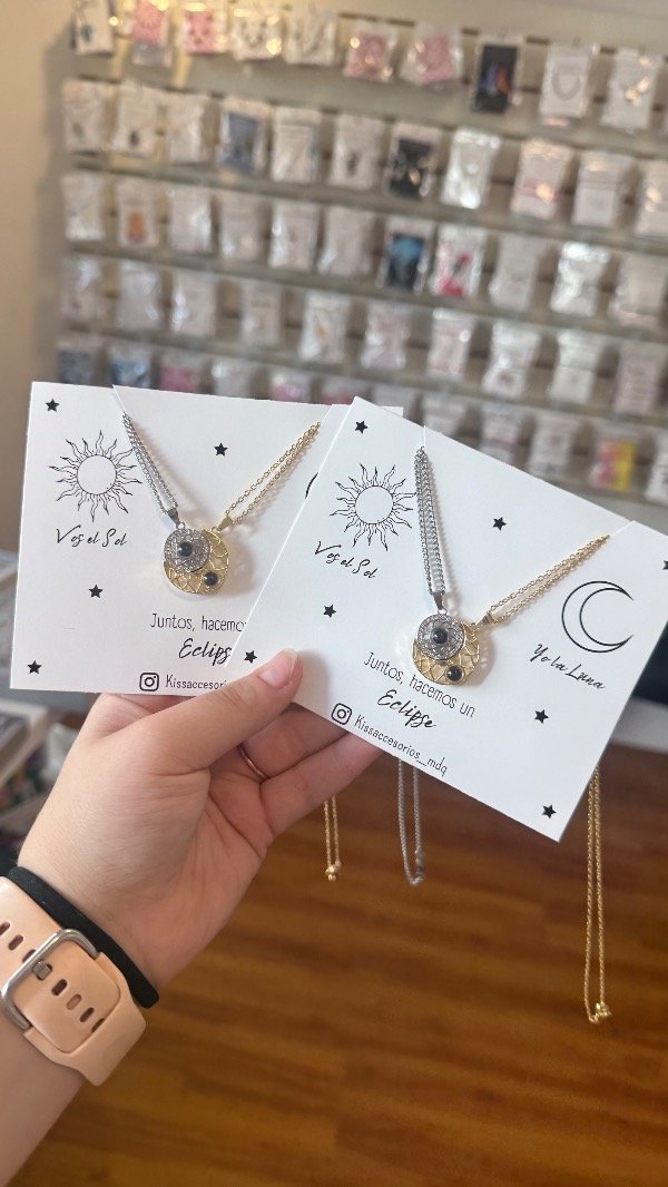 Producto - Collares sol y luna proyector te amo en 100 idiomas e imán