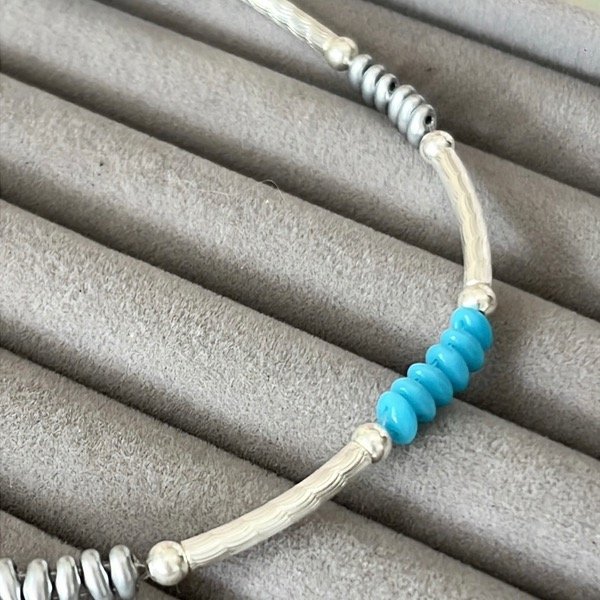 Producto - Gargantilla Mostacilla Checa Plata 900 (celeste y plateado)