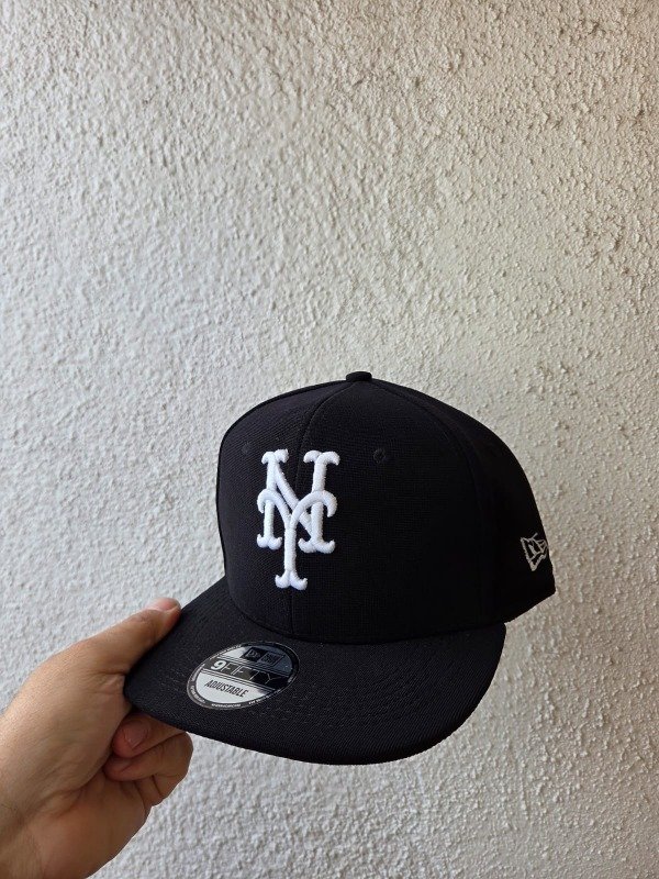 Producto - Gorra METS CERRADA NEGRA