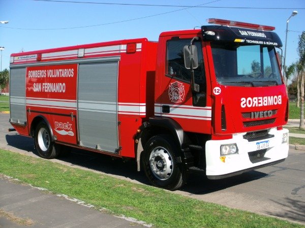 Producto - Autobomba Urbana Modelo Pack 6000 montada sobre Iveco 170E22