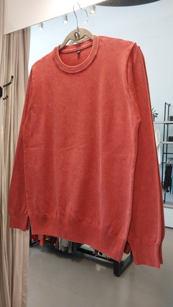 Producto - Sweater hilo  de algodón gastado liso Almada