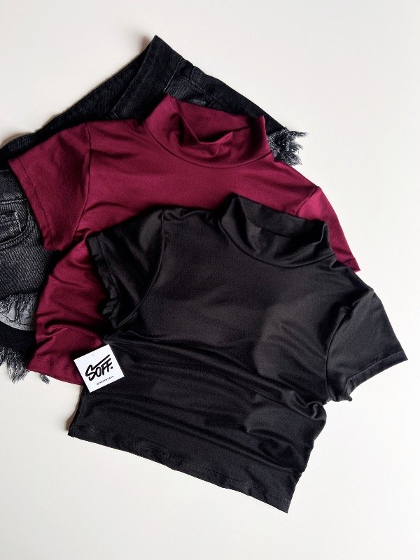 Producto - Remera cuello media polera