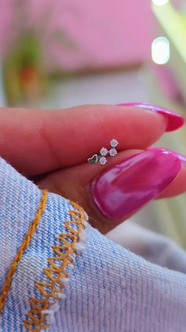 Producto - Piercing corazon y cuatro cubic TI - 0
