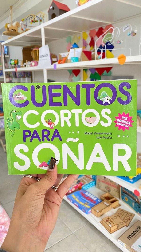 Producto - Libro "Cuento cortos para soñar" de Mabel Zimmermann - Imprenta mayúscula