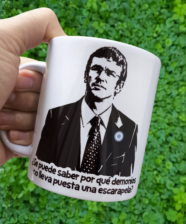 Producto - Se puede saber por qué no lleva una escarapela [Los Simuladores][Stencil Art]