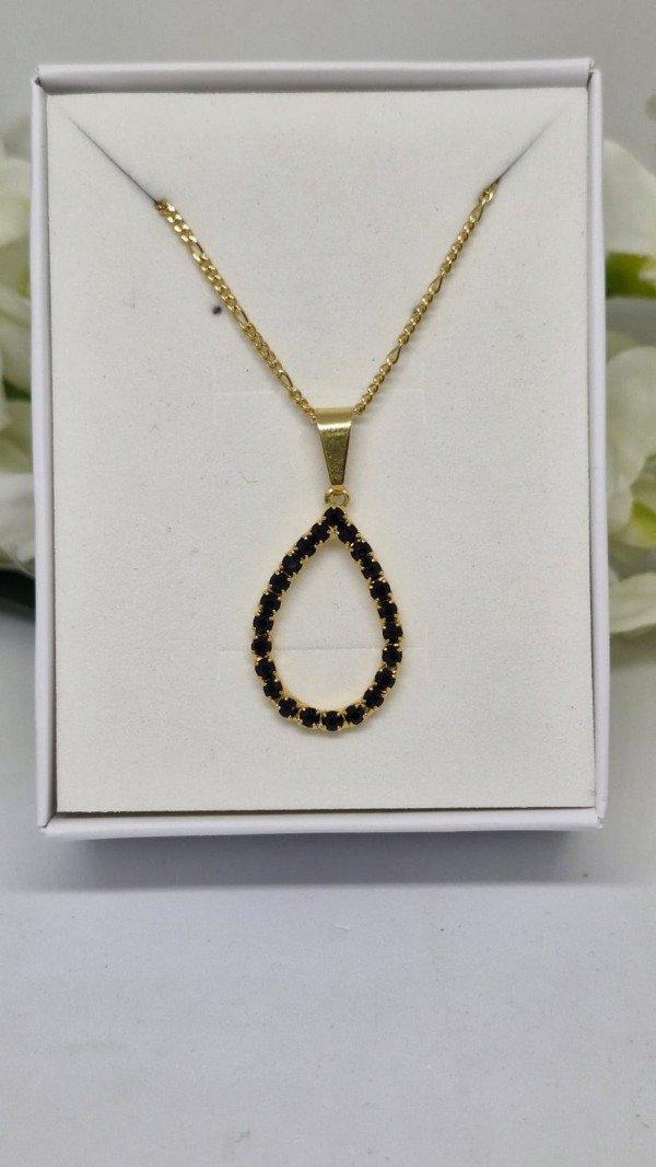 Producto - Conjunto Gota Negra