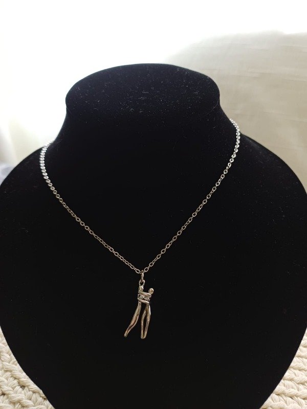 Producto - Cadena "Abrazo Eterno" plateado