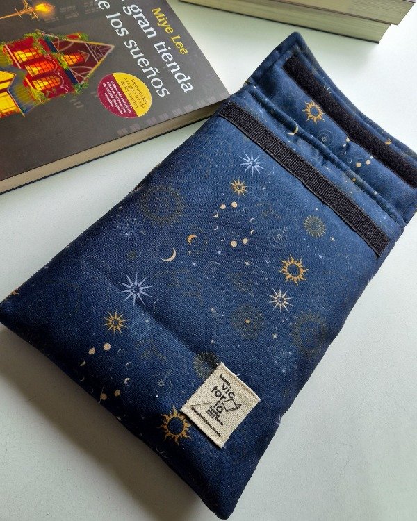 Producto - Funda para libros mediana Astros IMPERMEABLE - 2