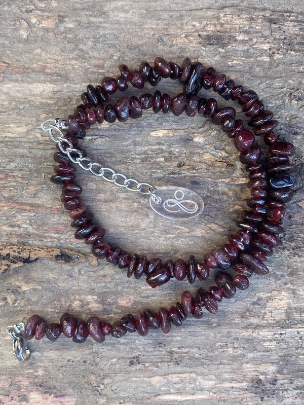 Producto - Gargantilla Amuleto Granate Fuerza vital y pasión.