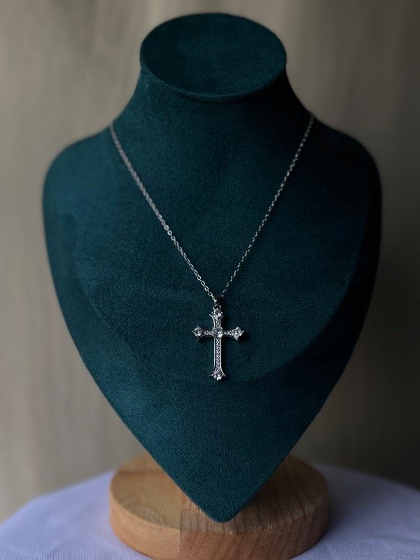 Producto - Cadenita cruz con strass acero quirúrgico