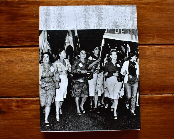 Producto - Pioneras de Nancy Urrutia