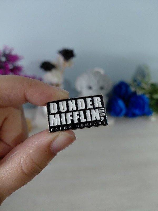 Producto - Pin metalizado - The office "Dunder Mifflin, Inc." #167