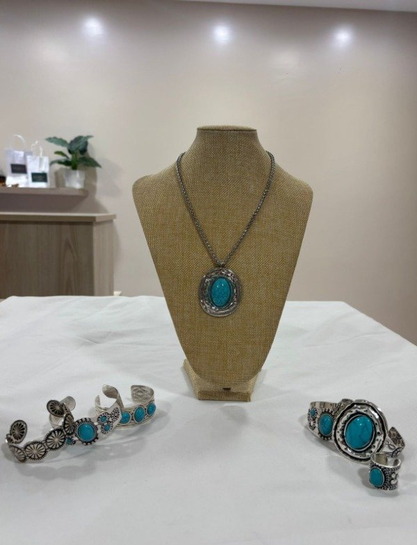 Producto - Collar Crystal + 2 Pulseras Crystal + Anillo