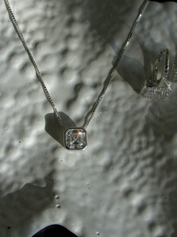 Producto - Collar Cubic Cuadrado