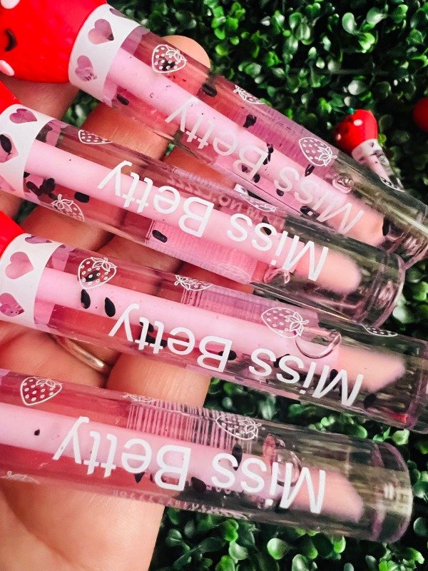 Producto - gloss labial frutilla Miss Betty - 1