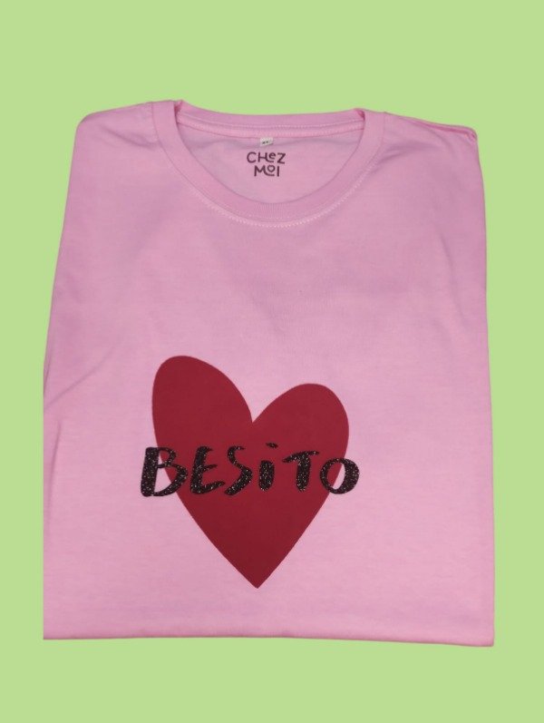 Producto - Remera Estampada Besito
