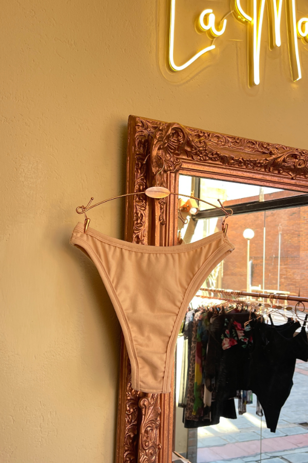 Producto - Less Nude