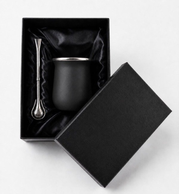 Producto - Combo Mate de Acero Inoxidable con Bombilla Pico de Loro y Caja de Regalo