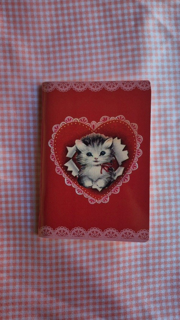 Producto - Libreta Gatito Corazón Rojo