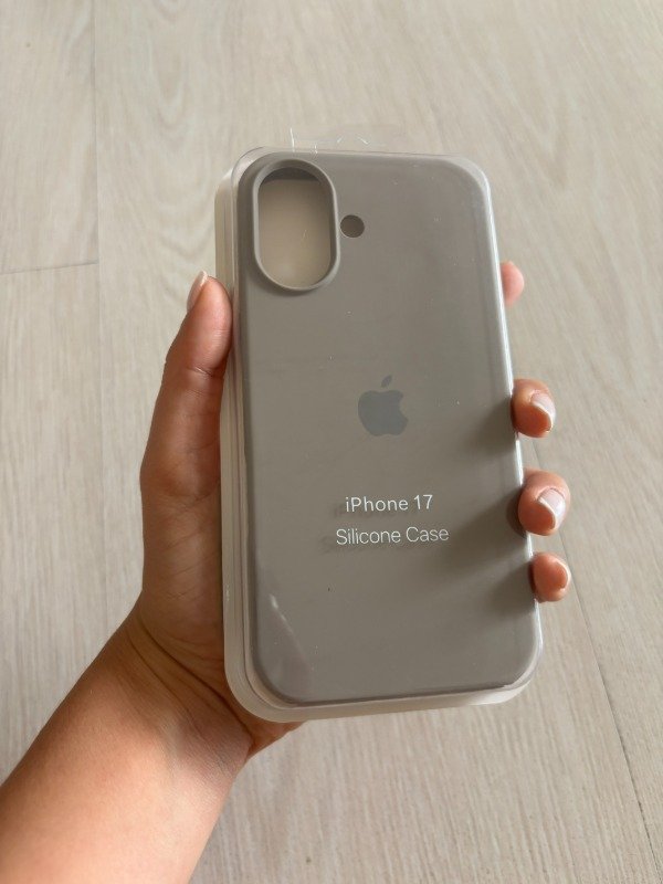 Producto - Silicone Case Gris Guijarro Iphone 17