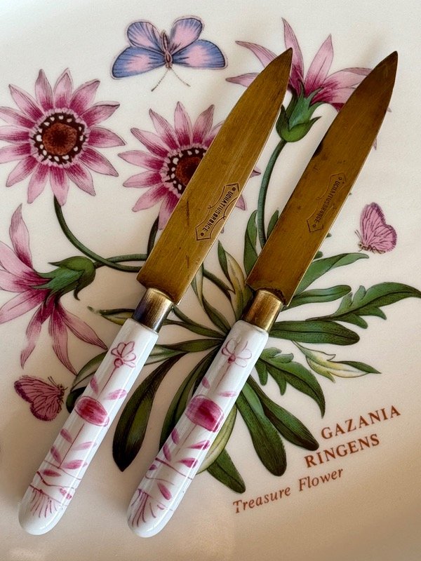 Producto - Cuchillo mango porcelana UchatiusBronce