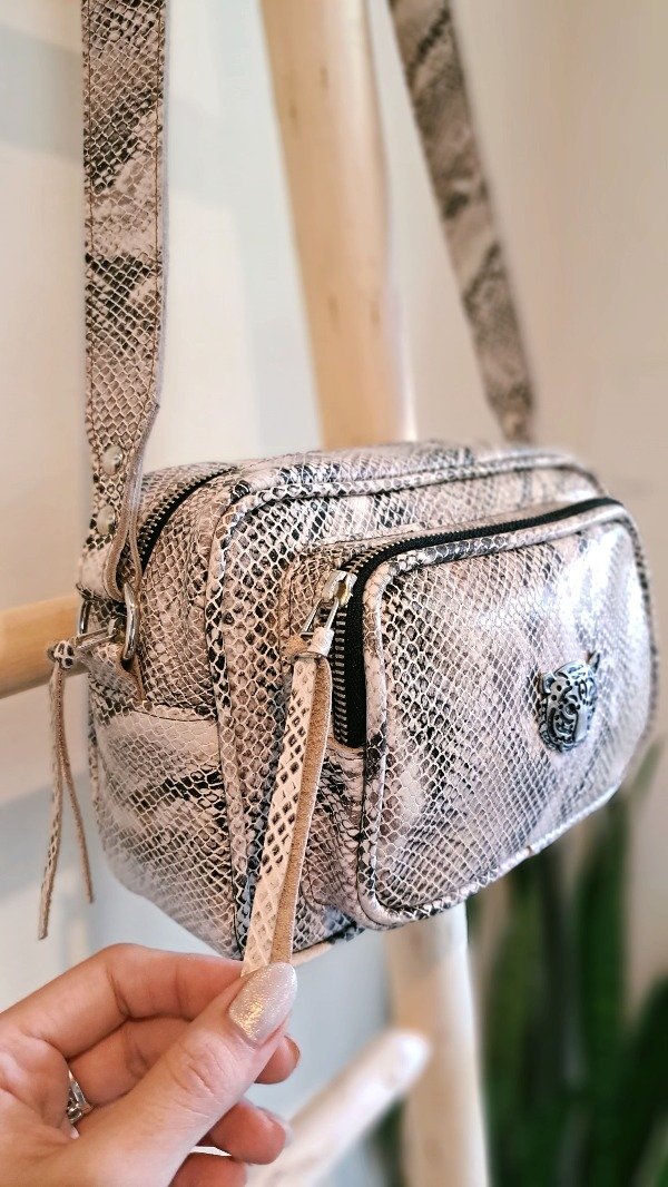 Producto - Bandolera Creta reptil