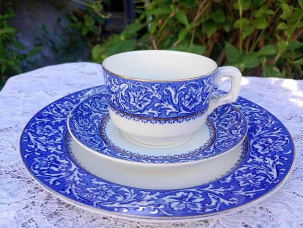 Producto - Trío de té loza inglesa Allertons