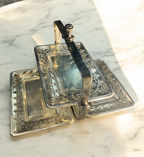 Producto - Bandeja Plegable Plateada