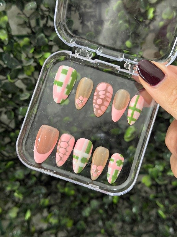Producto - Uñas Rosa bb y Verde