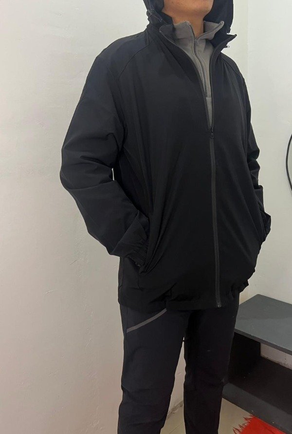 Producto - CAMPERA DEPORTIVA