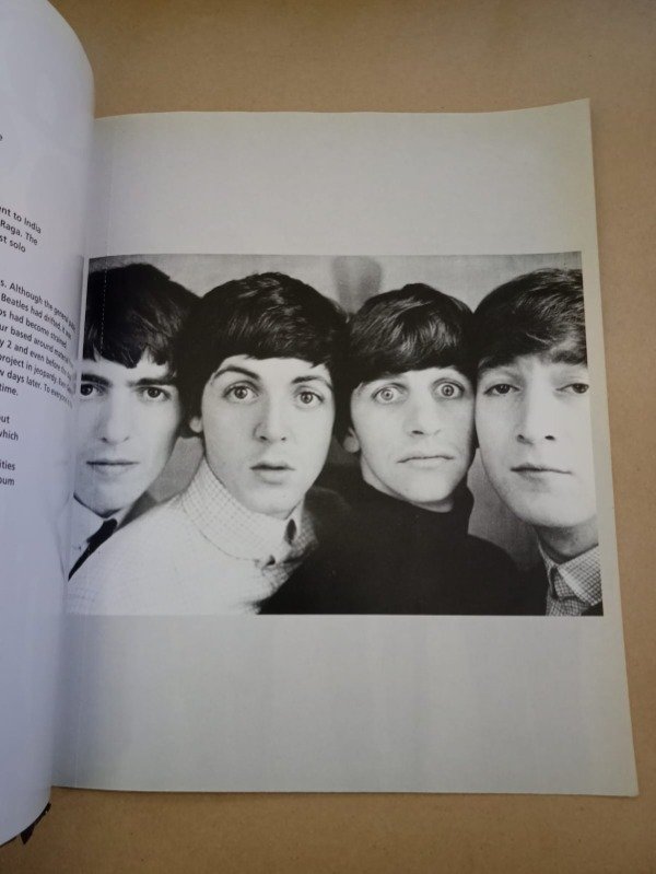 Producto - The Beatles photo book tear out - Oliver Books 1993 - 2