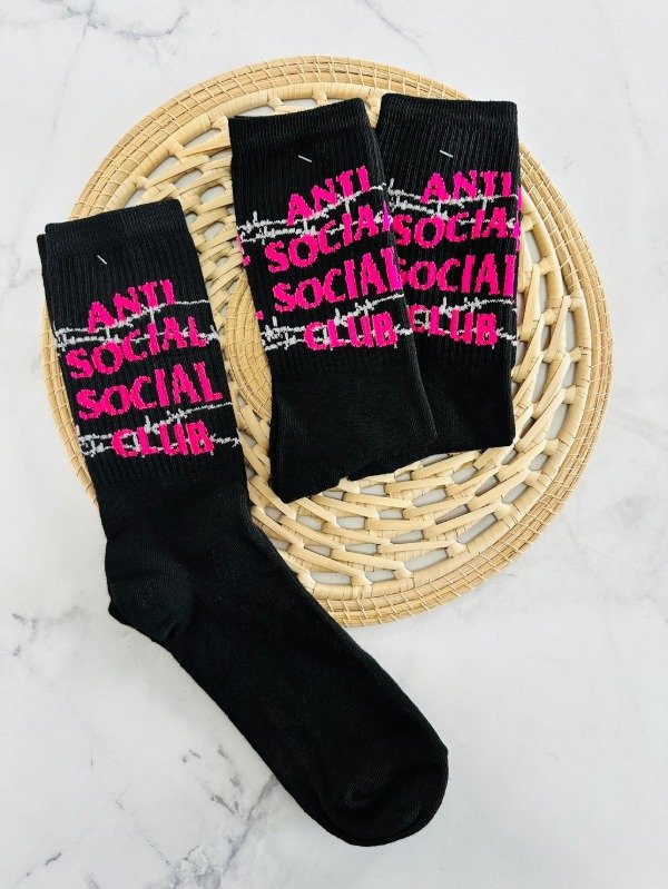 Producto - Media 3/4 doble algodón negra Club social fucsia
