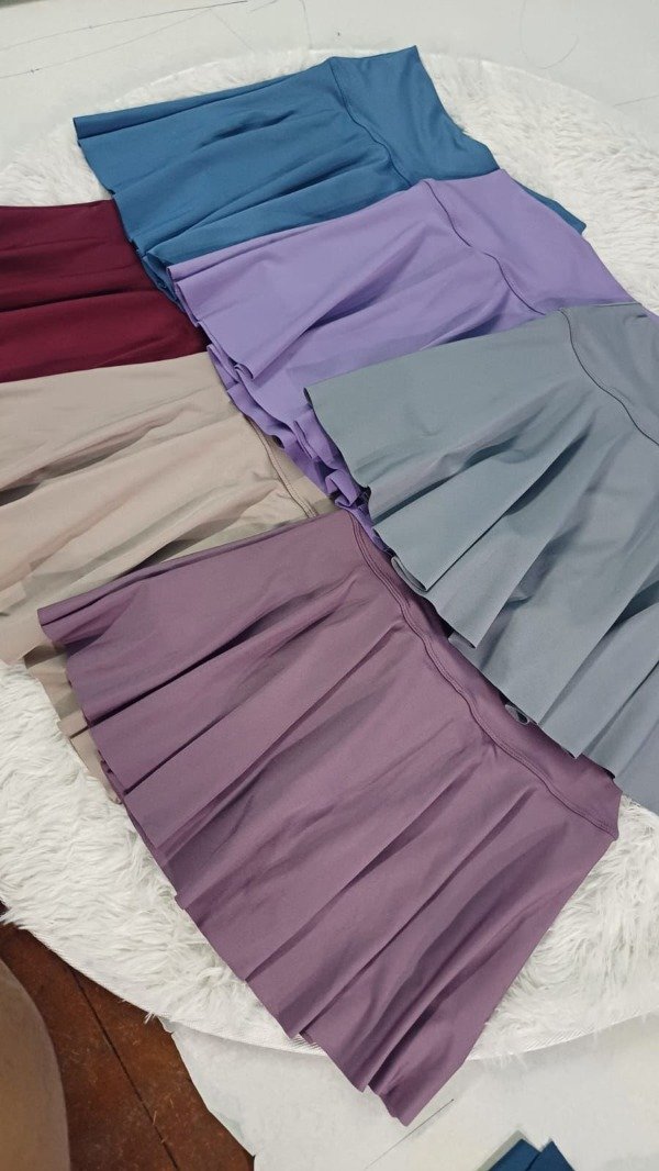 Producto - POLLERA ZOE CON SHORT INTERNO