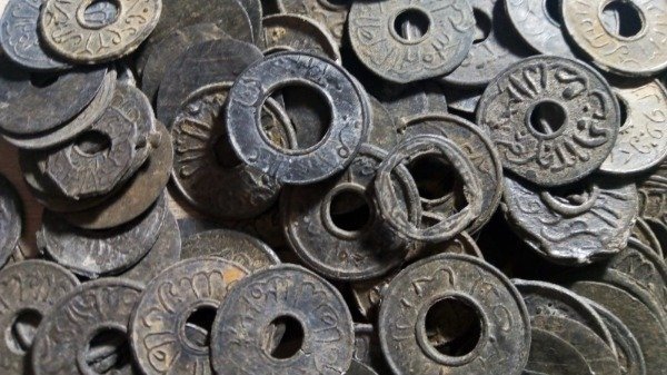 Producto - Sultanato de Palembang (en Sumatra) - Pitis de estaño - LOTE x 5 monedas