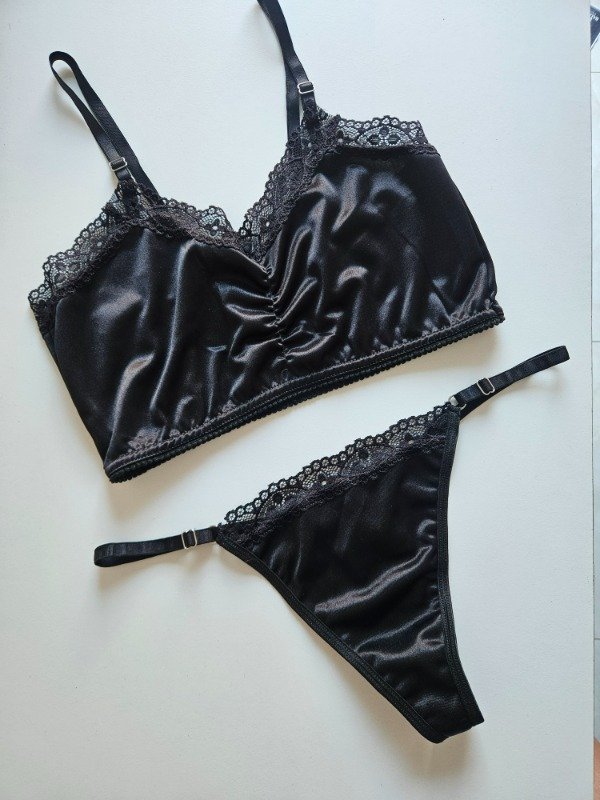 Producto - CONJUNTO DE SATEN TOP (EX009) NEGRO