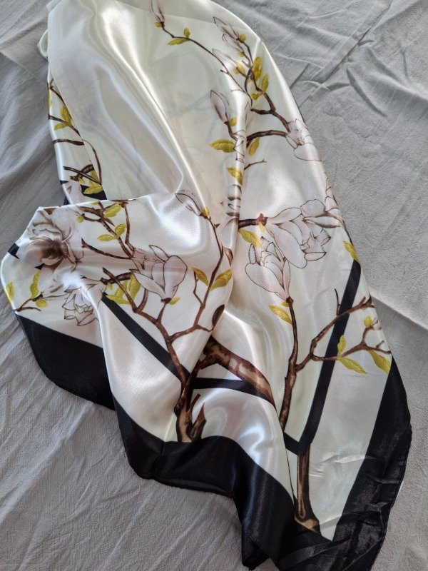 Producto - Pañuelo White flower