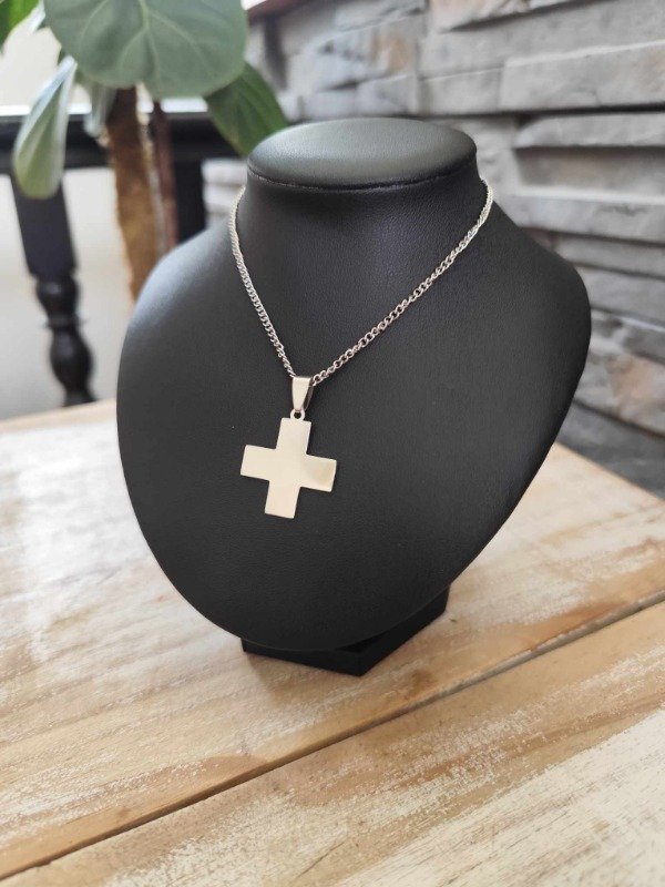 Producto - Collar cruz del equilibrio plana. Acero quirúrgico.