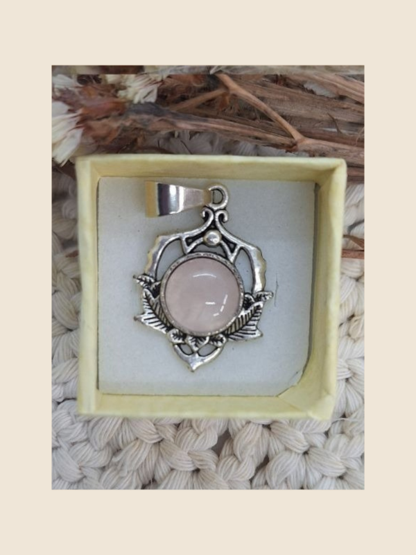 Producto - Dije camafeo cuarzo rosa II