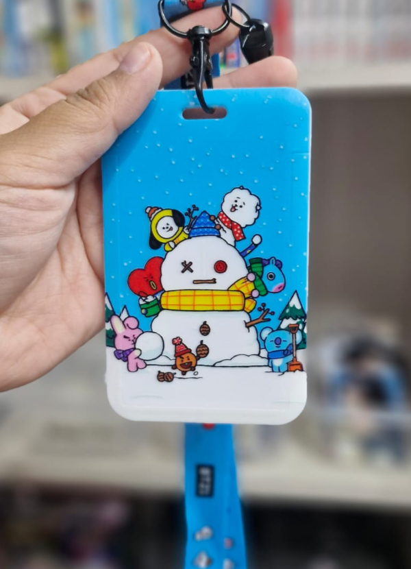 Producto - BTS - PORTASUBE BT21 MUÑECO DE NIEVE