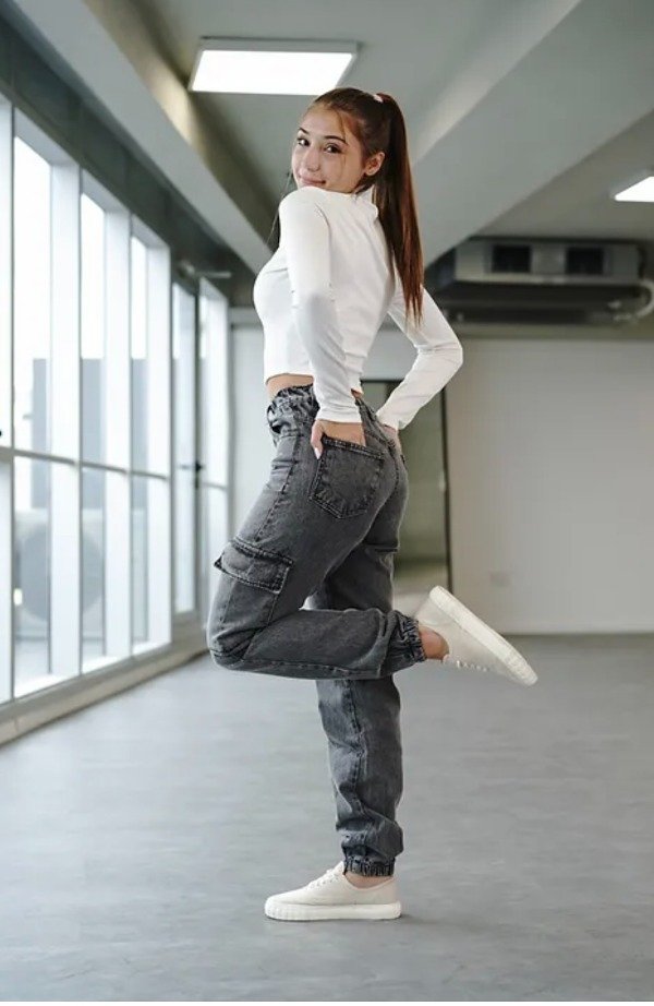 Producto - Cargo elástico en la cintura gris