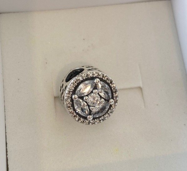 Producto - CHARM circulo con strass