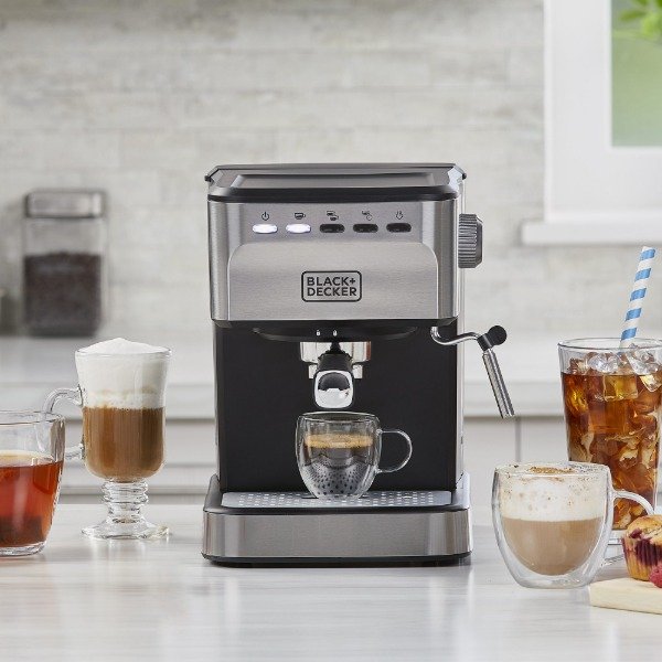 Producto - Cafetera espresso semiautomática 1.5L 1100w Black+Decker EM0312-0SDAR - 4