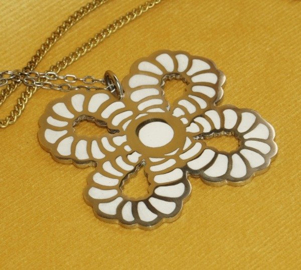 Producto - Collar simetría