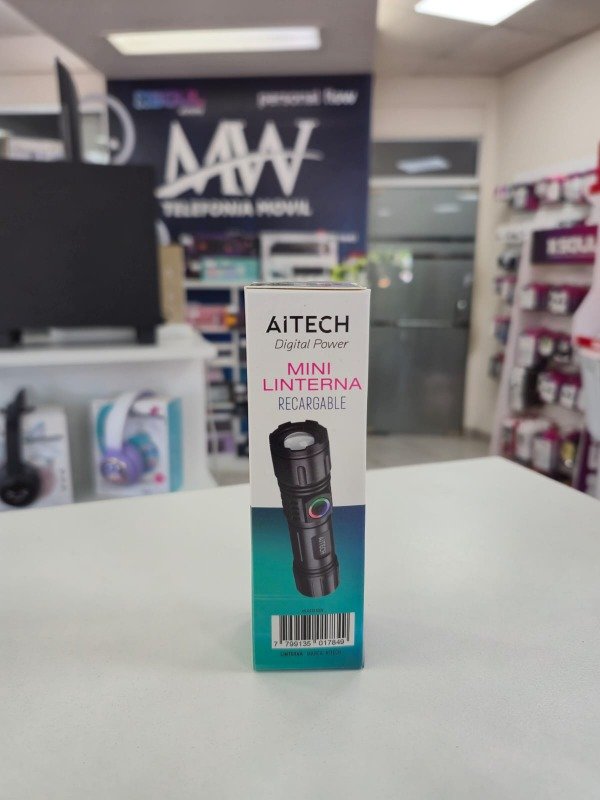 Producto - Linterna Mini Recargable USB Aitech AILU010100N